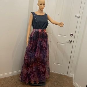 Torrid Size 2 Sheer Colorful Pink Maroon Purple Burgundy Flowers Flowing Skirt